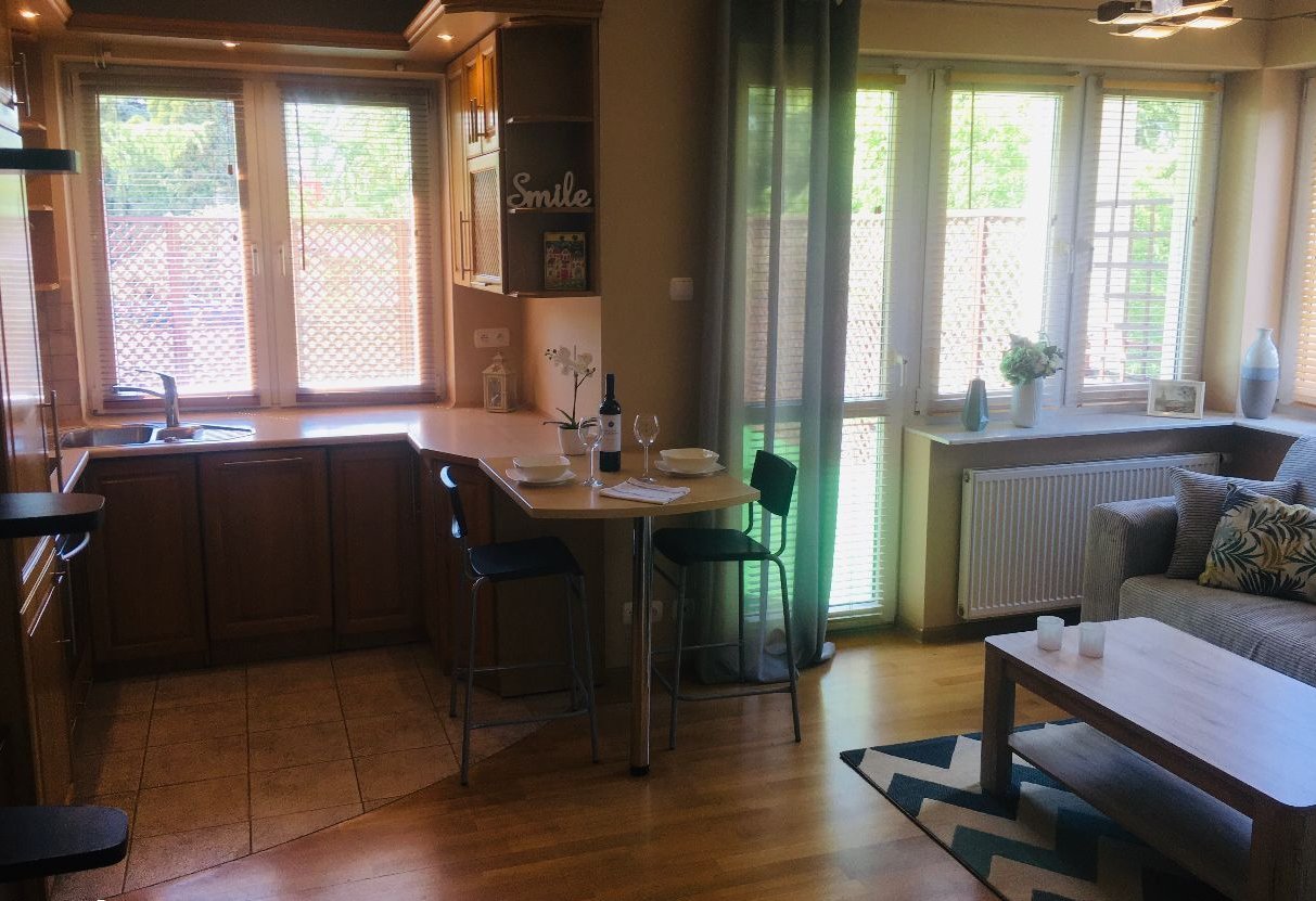 3 pokojowe, zadbane z garażem, piwnicą i dużym tarasem. Nowa Iwiczna