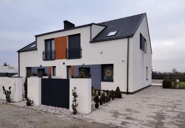 Nowoczesny dom 120m2 w Tarnowie Podgórnym na sprzedaż. Duża działka