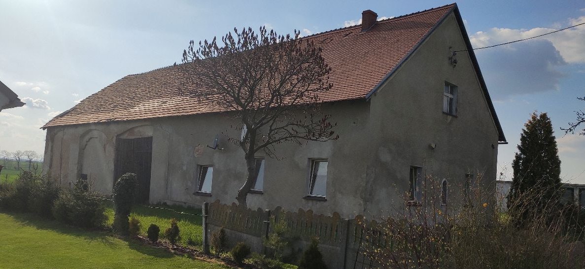 Krobusz - Dom z zabudowaniami - duża działka 27ar