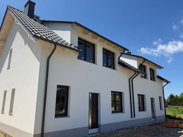 Dom z ogrodem 30 min od Wrocławia – idealny dla rodziny / pod wynajem