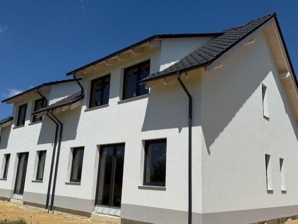 Dom z ogrodem 30 min od Wrocławia – idealny dla rodziny / pod wynajem