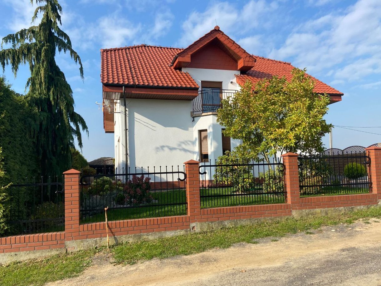 Zadbany dom jednorodzinny pod miastem