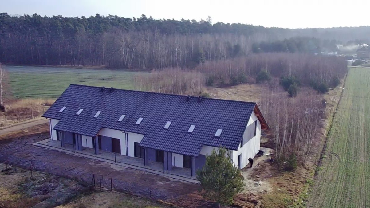 Dom z pompą ciepła.