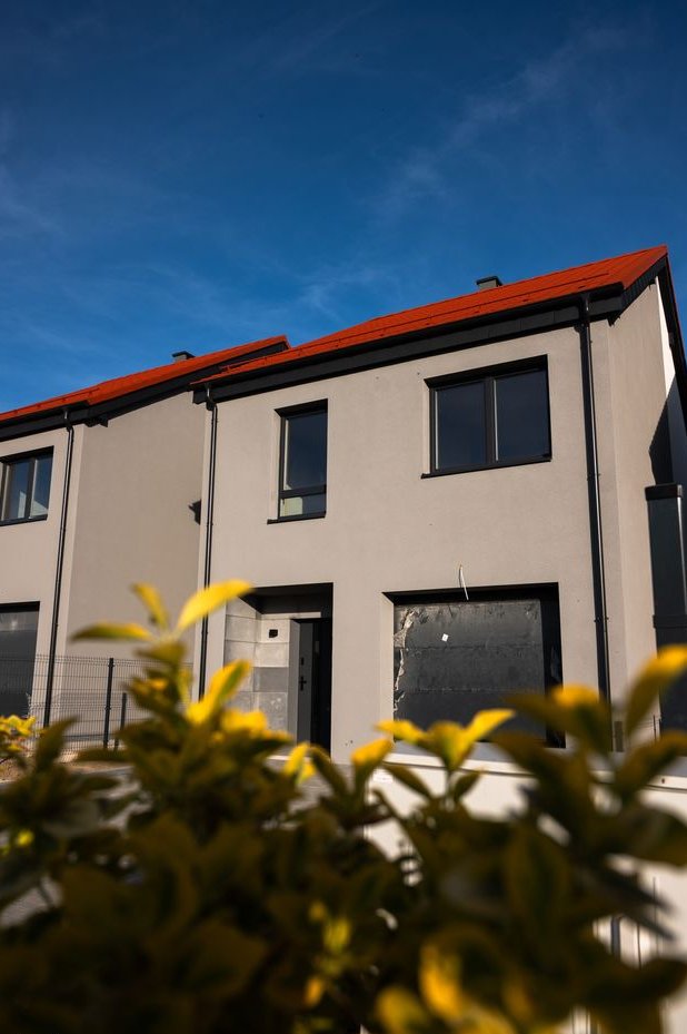 Dom wolnostojący stan deweloperski / OSTATNI DOM