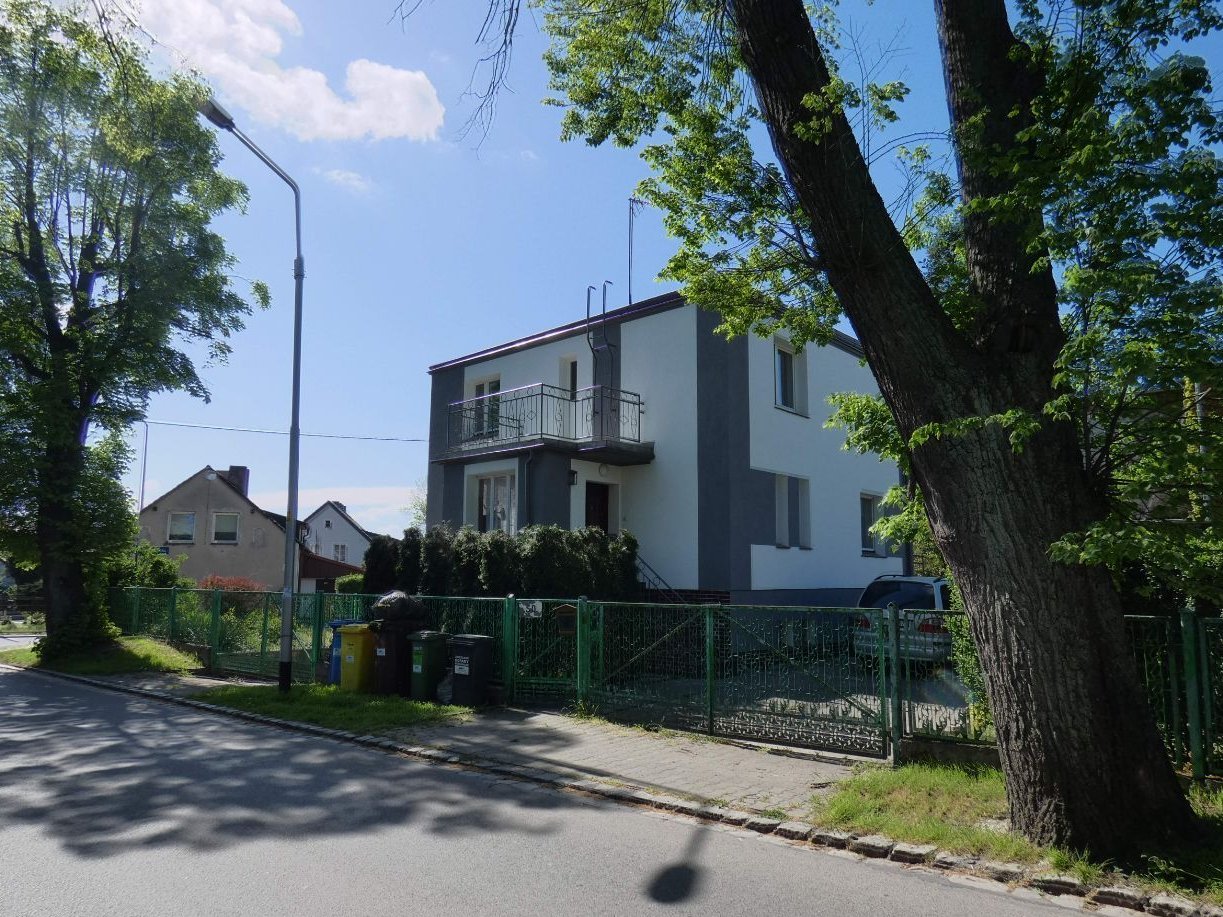 Dom wolnostojący Wrocław Pawłowice, z garażem