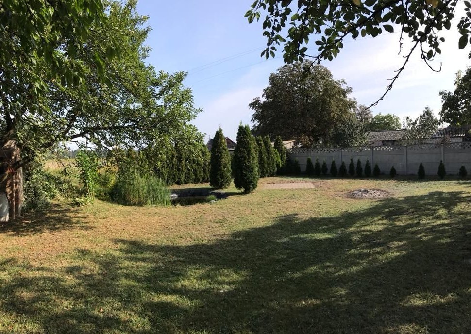 Dom wolnostojący z budynkiem gospodarczym