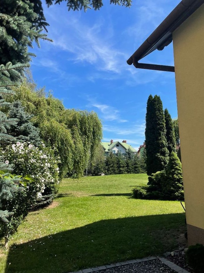 Dom blisko centrum Bochni, na działce 12 ar.