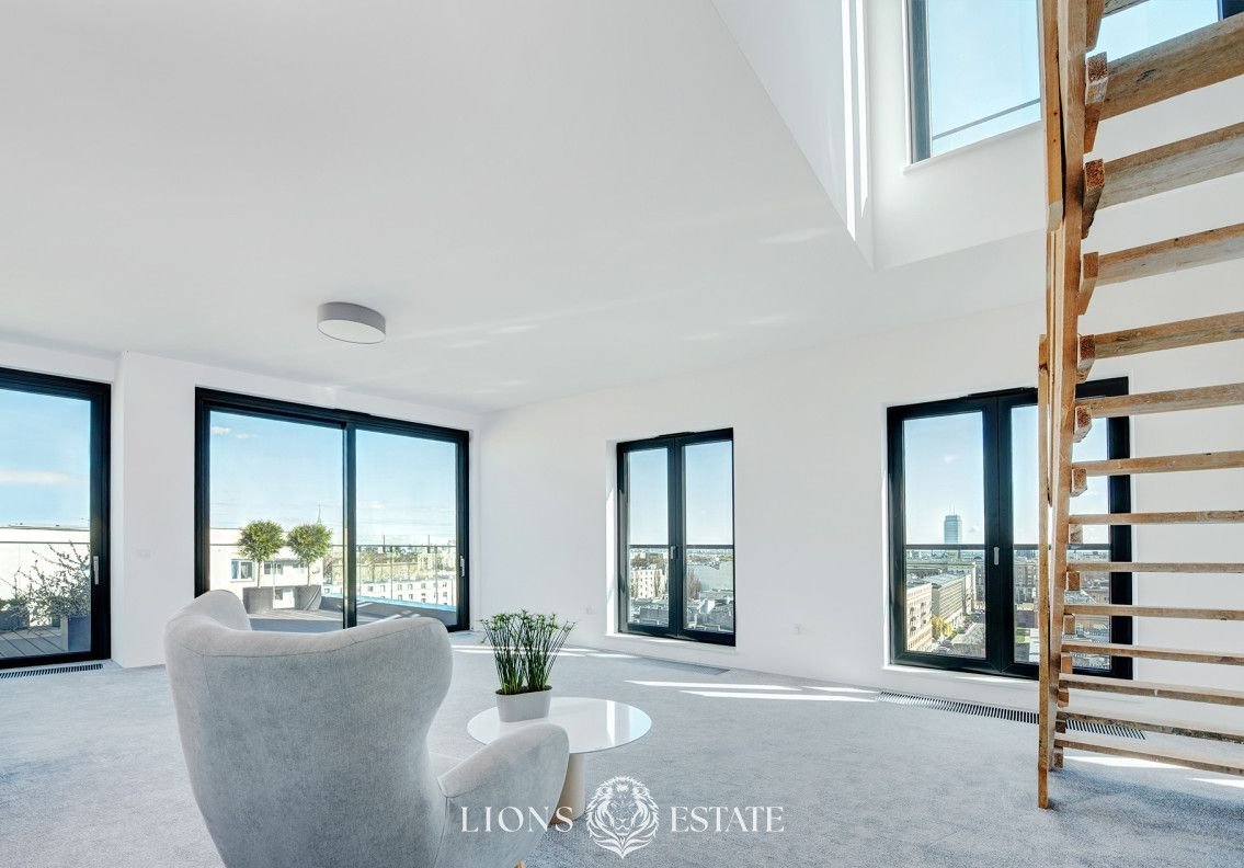 Two-level apartament with a spectacular view