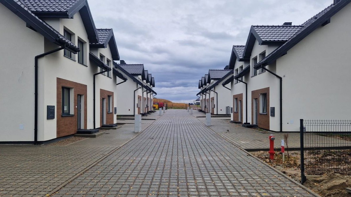 Cena do negocjacji!!!,Idealny dla rodzin,6 pokoi-95,65m2, ogród 328m2