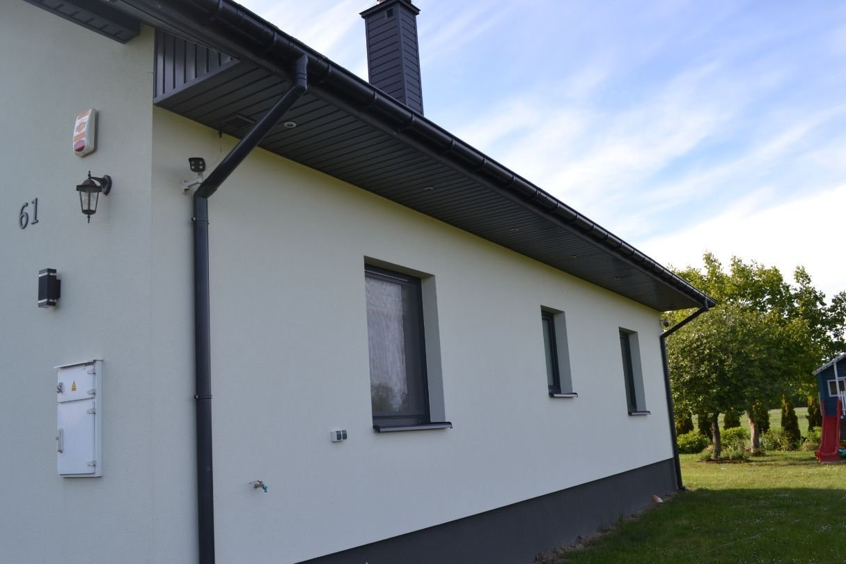 Dom 140m2 na działce 6000 m2 – gotowy do zamieszkania!