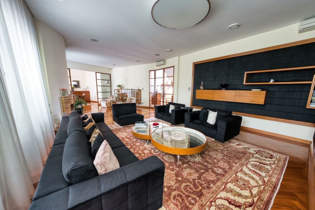 Ekskluzywna willa z basenem i windą w Centrum