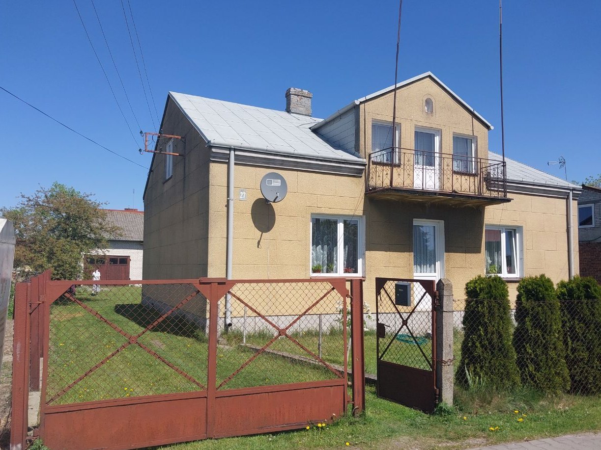 Dom jednorodzinny100m2,działka 700m2,garaż.450tyś.