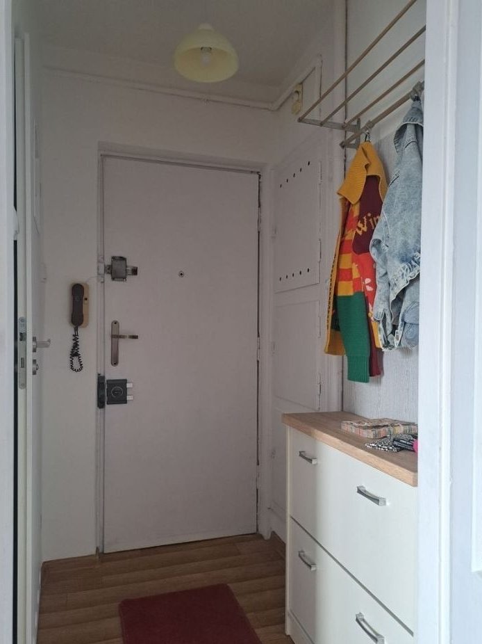 Kawalerka 28 m2, Wrzeciono, balkon, kuchnia oddzielna, las, metro