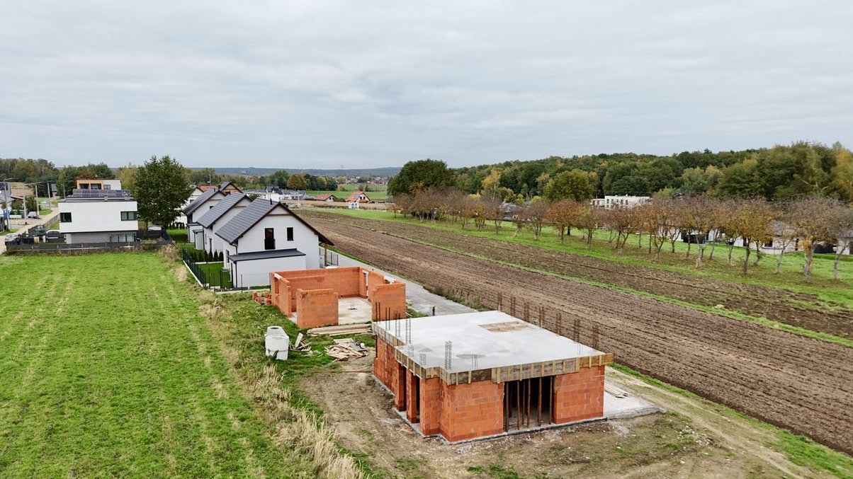 Piękny Dom Wolnostojący z garażem - Szafir I