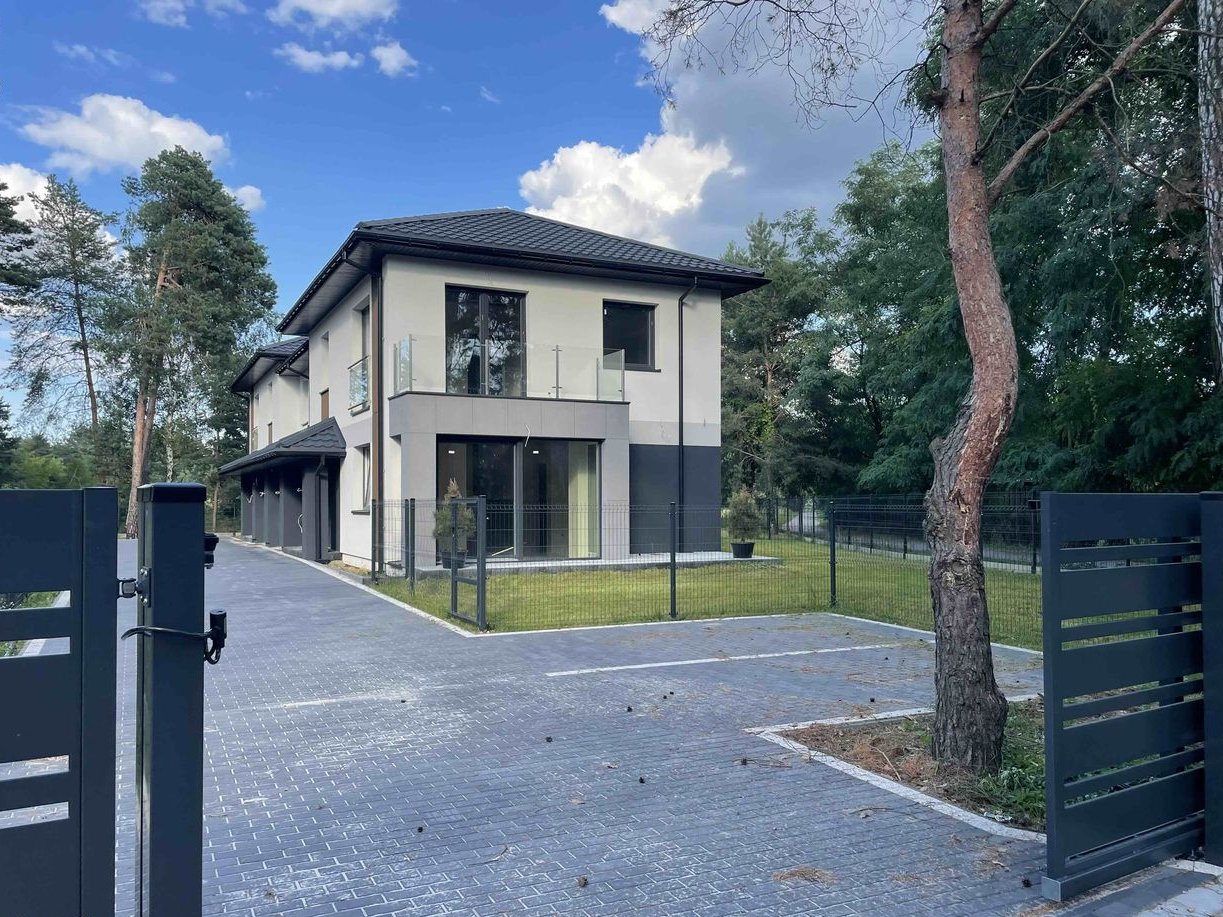 Bezpośrednio nowoczesny i elegancki dom blisko PKP| 25 min do Warszawy