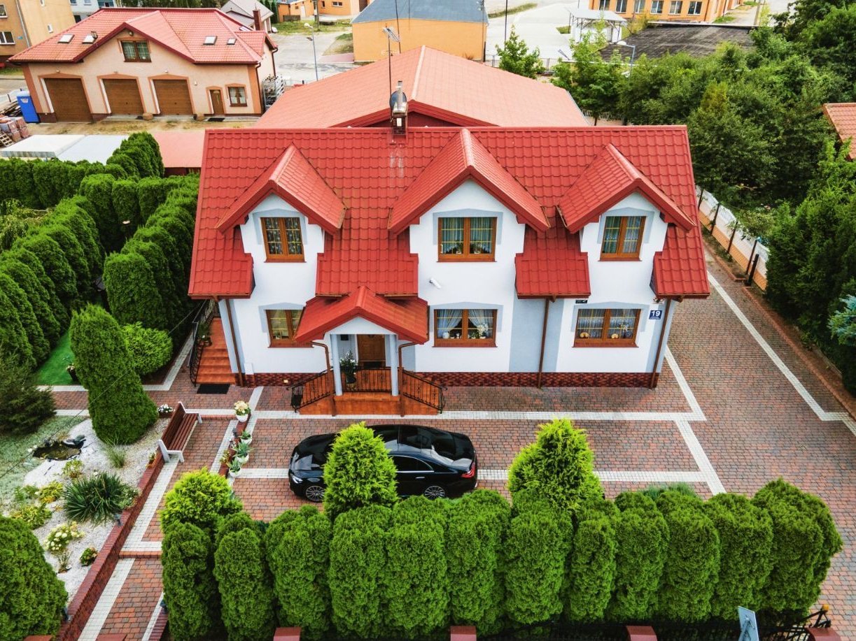 Dom z dużą dzialką - bezpośrednio