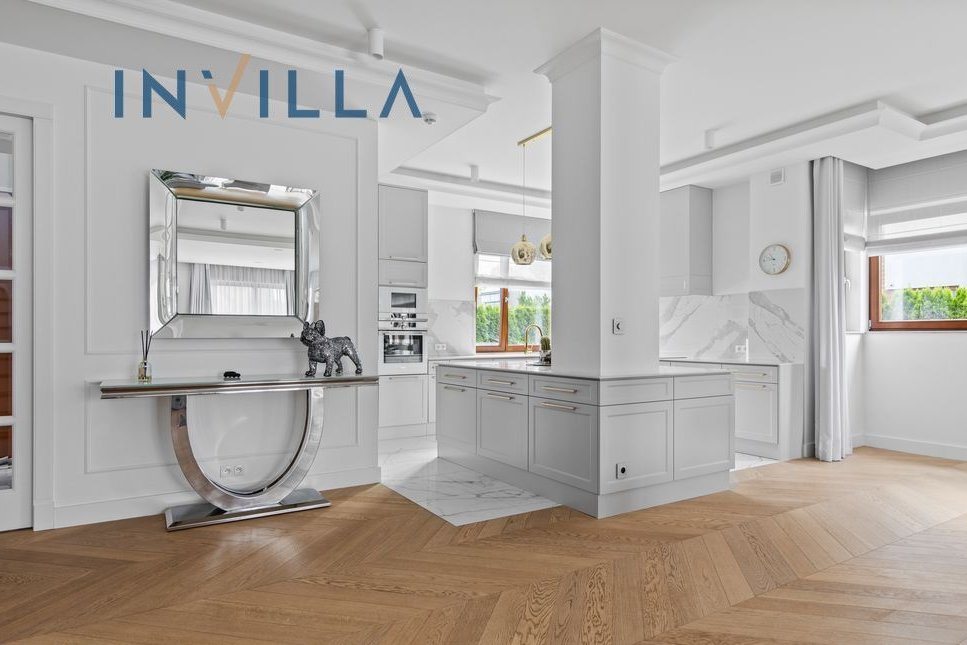 Dom z basenem Wilanow zamknięte osiedle