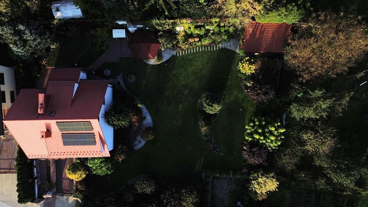 Duży dom 220m2 z pięknym ogrodem (działka 11 ar)