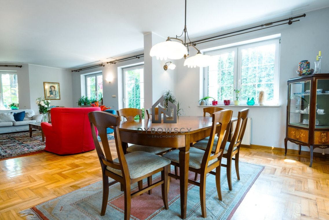 Dom w centrum Józefowa przy lesie* blisko Pkp