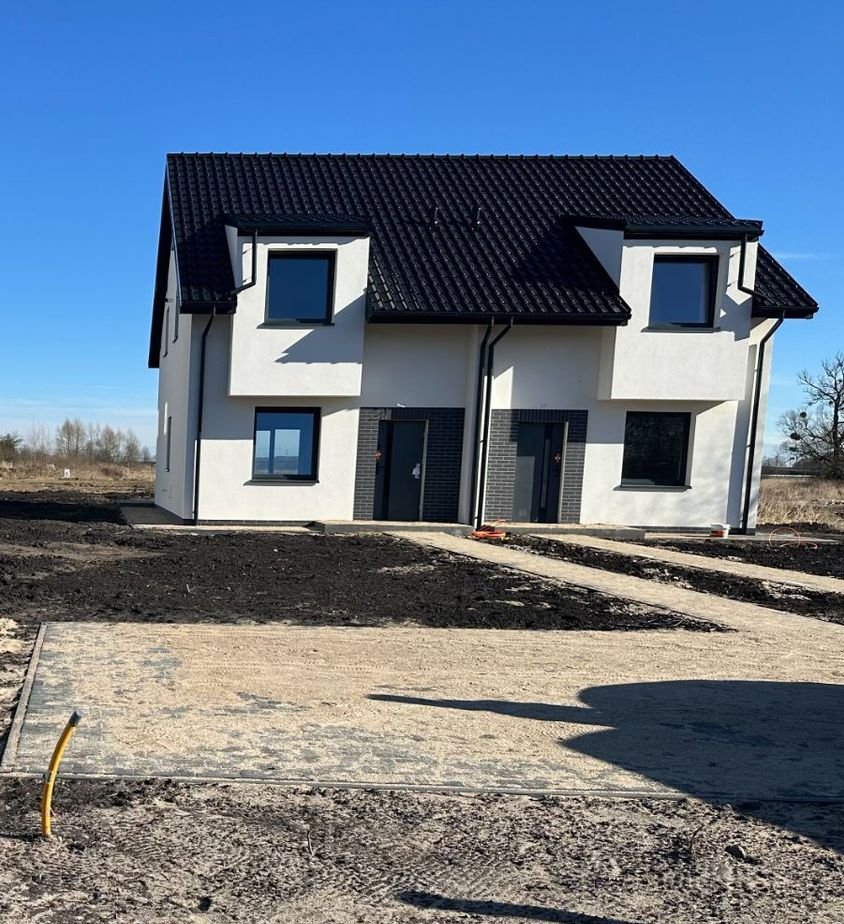 Dom jednorodzinny w zabudowie bliźniaczej