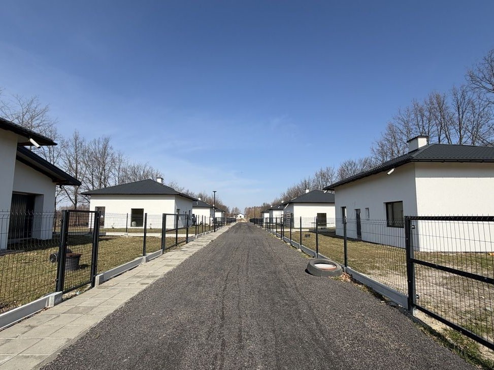 Domy z garażem stan dewelop. 146m2-Małęczyn