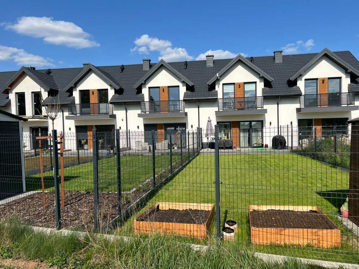 Dom w zabudowie szeregowej - Brzozówka