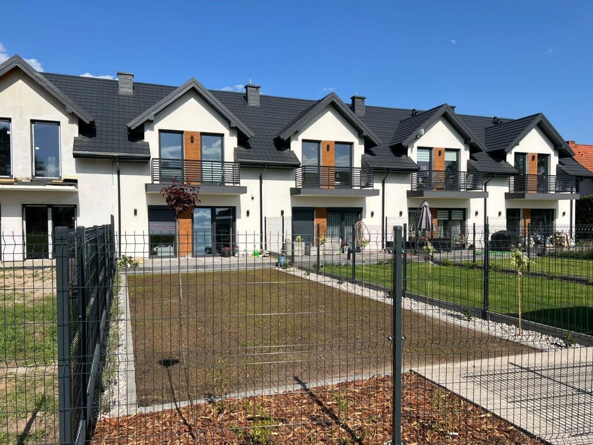 Dom w zabudowie szeregowej - Brzozówka