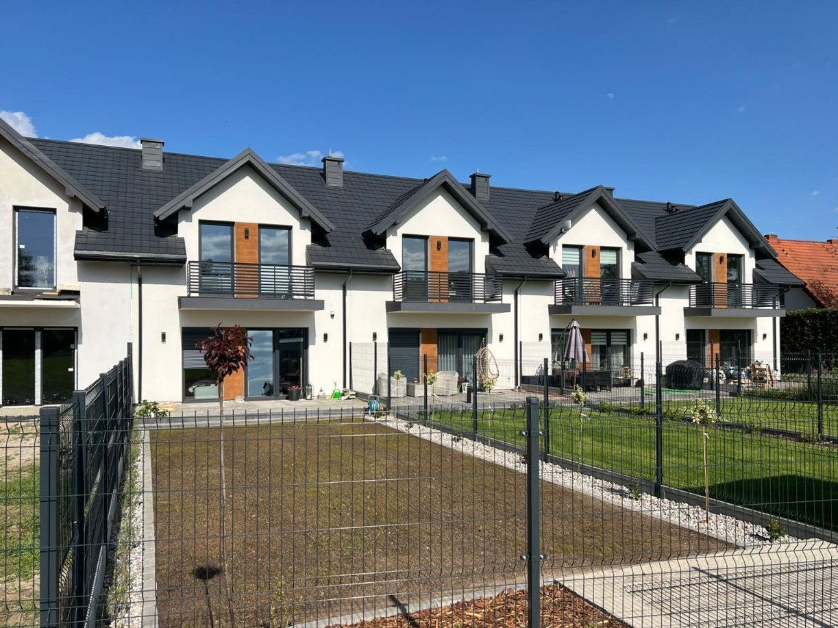 Dom w zabudowie szeregowej - Brzozówka