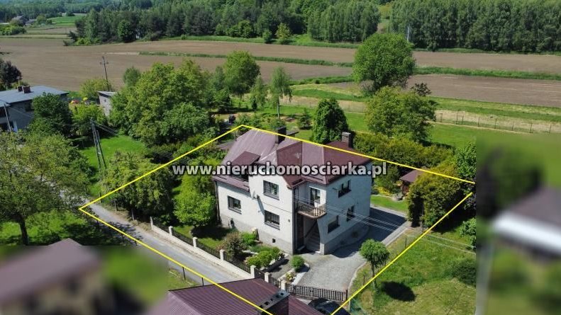 Dom z widokiem na góry - Łaziska