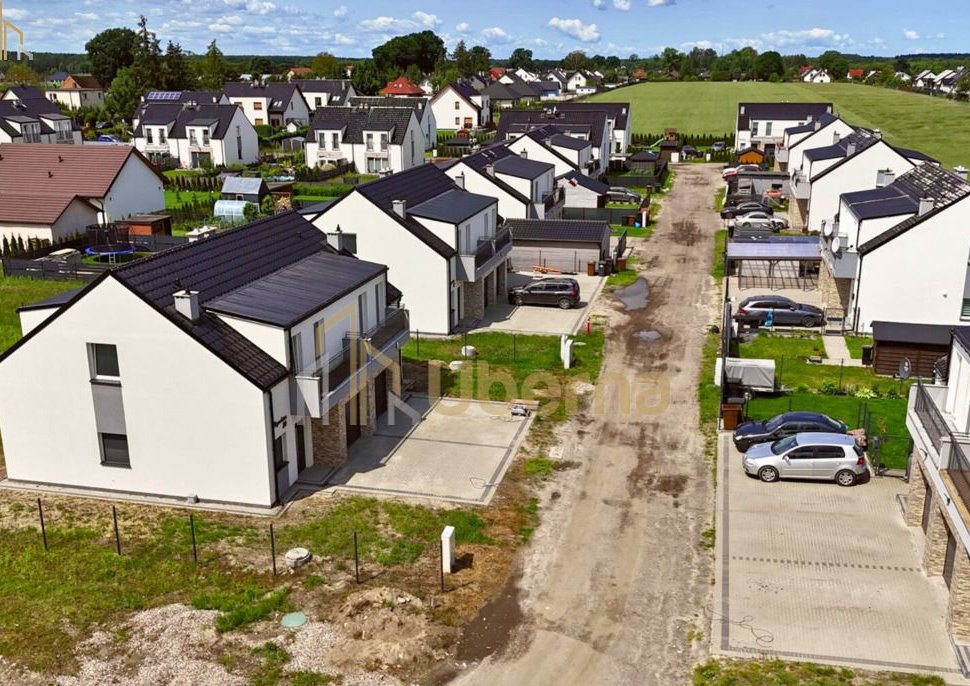 Bliźniak w stanie deweloperskim - Białuń