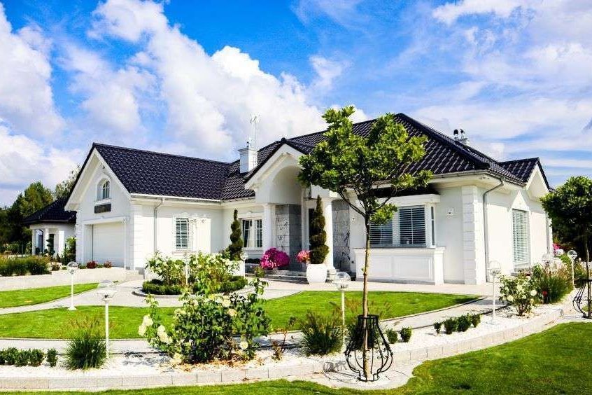 Nowoczesny dom z ogrodem w spokojnej lokalizacji