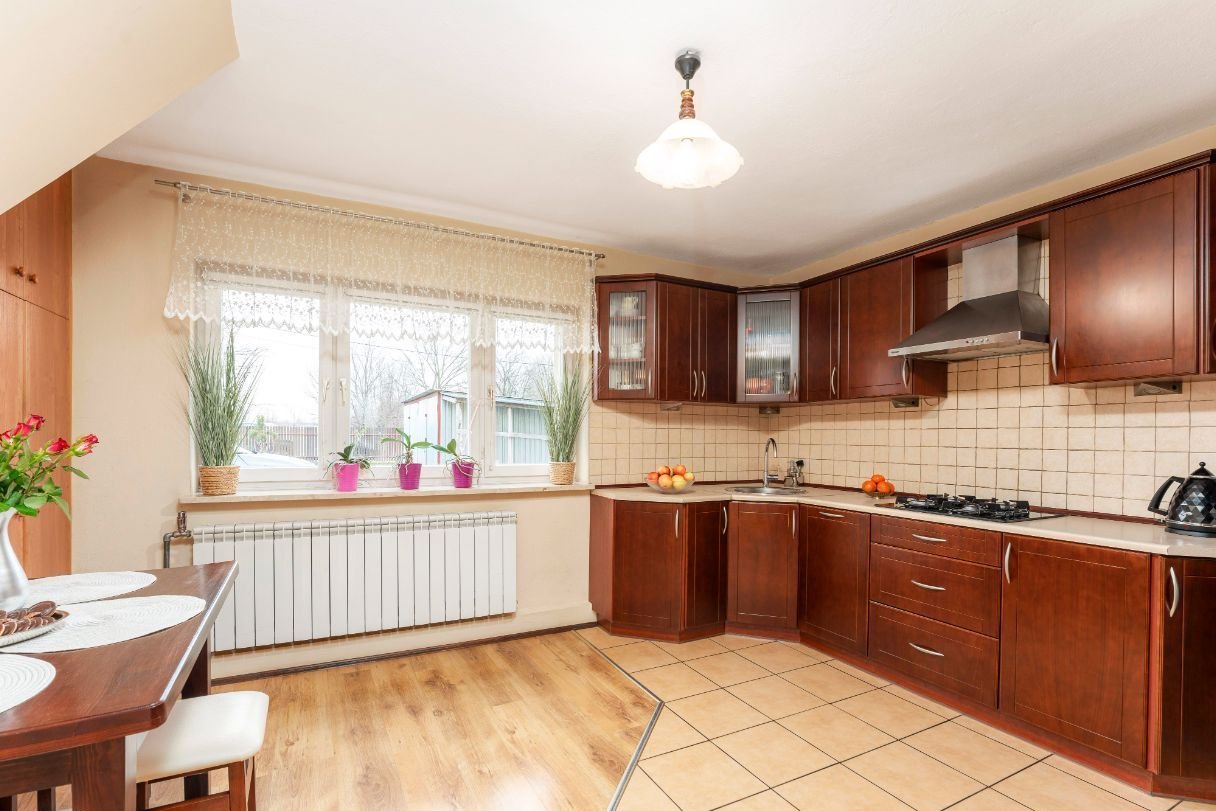 Solidny, ciepły dom w Duchnowie – 14 km od Warszawy!