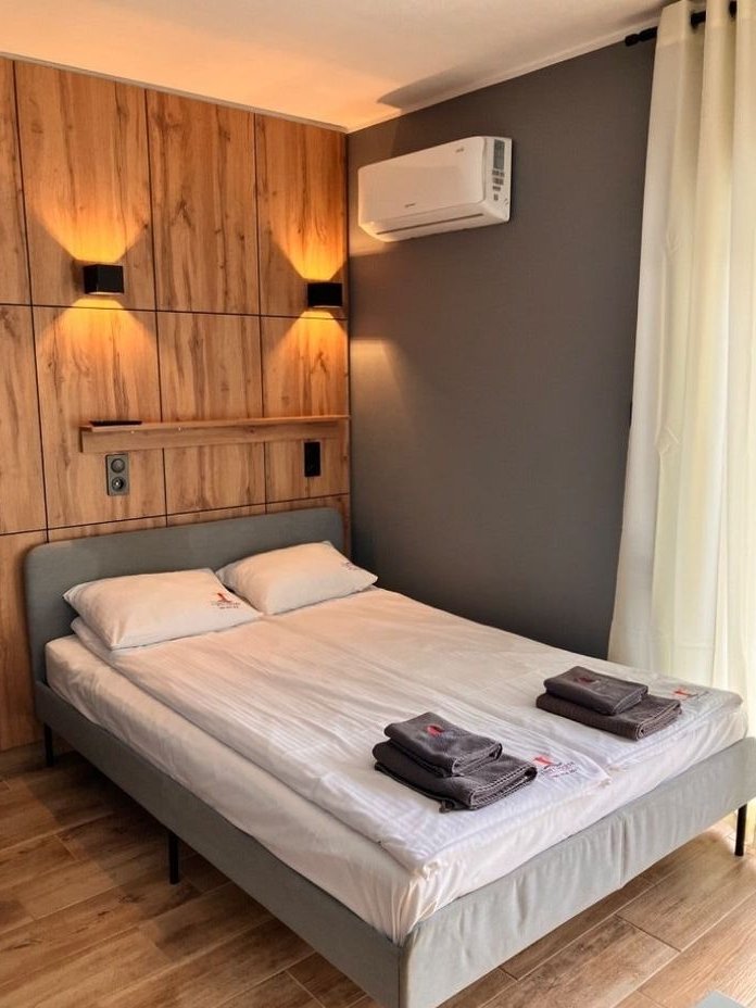 Pensjonat w Krynicy Morskiej z widokiem na Zalew