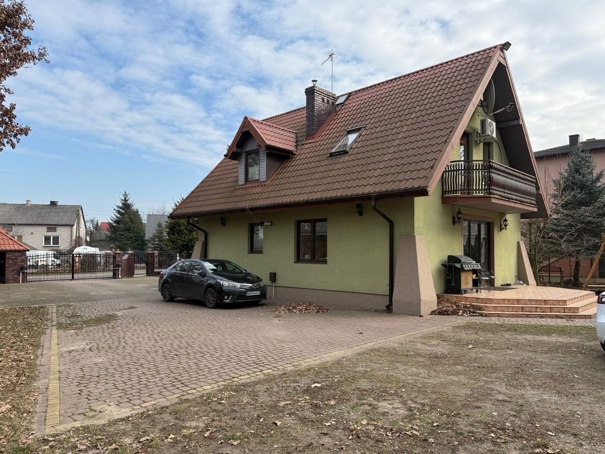 Piękny dom jednorodzinny w Międzyborowie