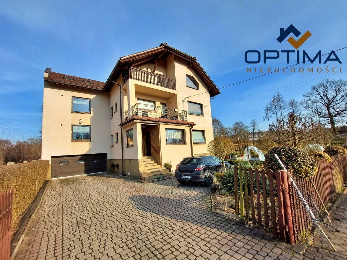 Duży dom na dużej działce pod lasem