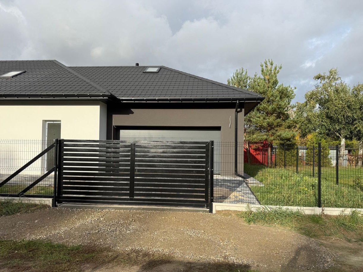 Dom jednorodzinny wolnostojacy parterowy ! garaz dwustanowiskowy !