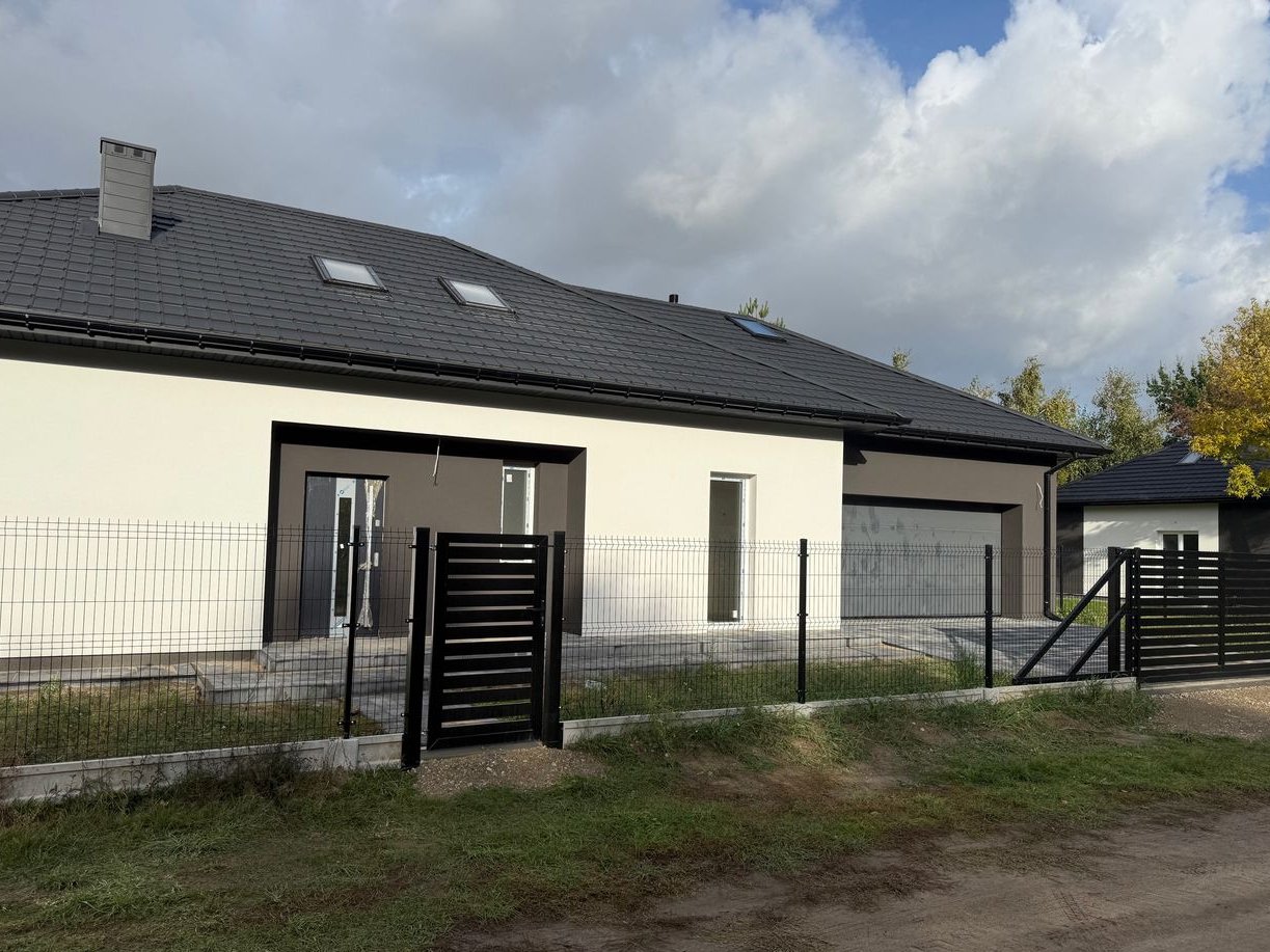 Dom jednorodzinny wolnostojacy parterowy ! garaz dwustanowiskowy !