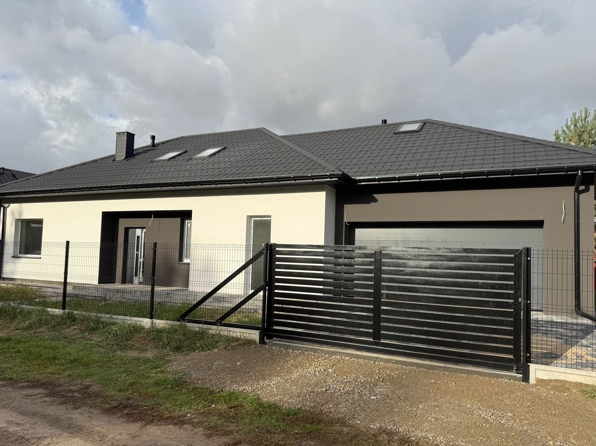 Dom jednorodzinny wolnostojacy parterowy ! garaz dwustanowiskowy !