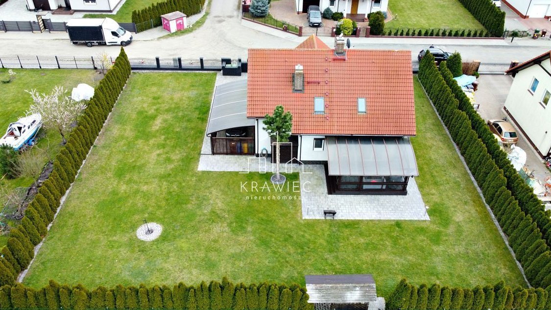 * Zadbany Dom wolnostojący/taras/garaż/2009r. *