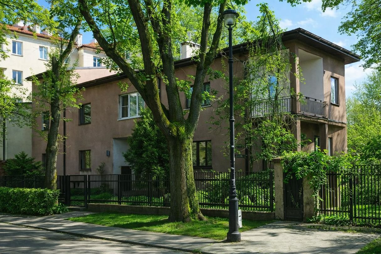 Apartament na Saskiej Kępie 204 m/1 piętro budynku - ul. Jakubowska