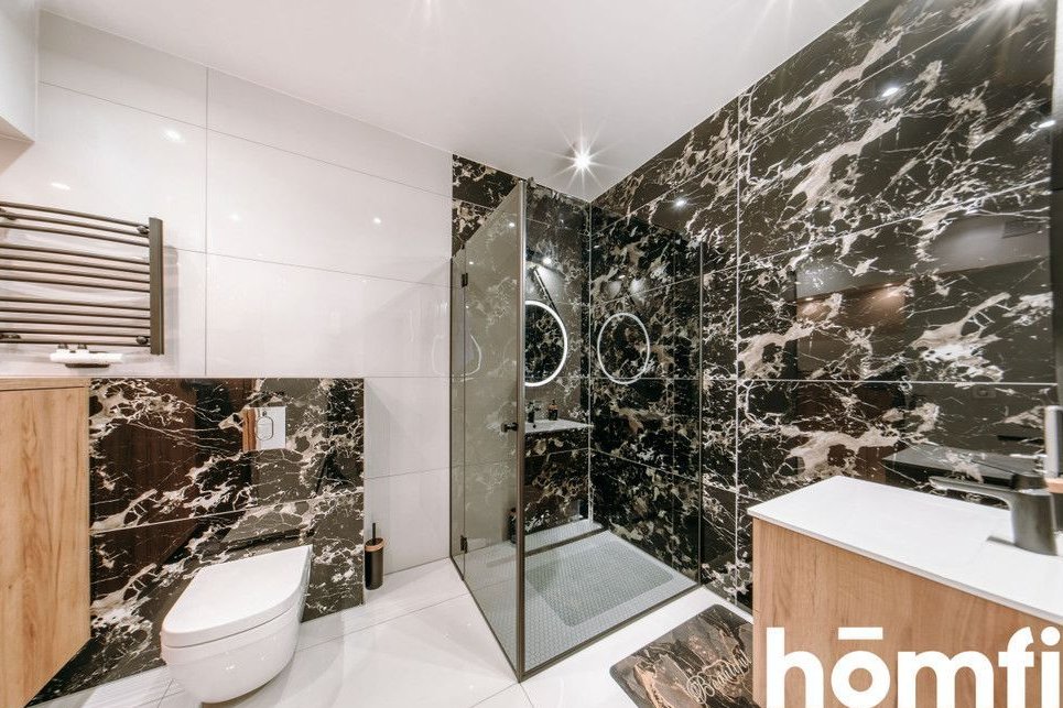 Dom z garażem i ogrodem