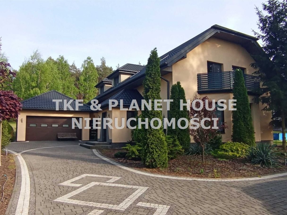 Dom do wprowadzenia z halą usługową Podkonice Duże