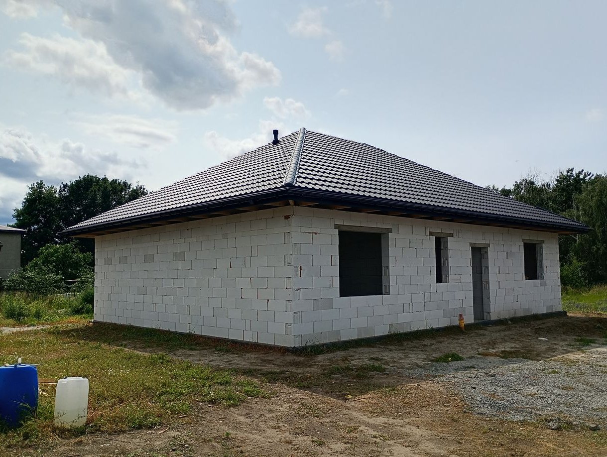 Nowy dom 4-pokojowy w spokojnej okolicy