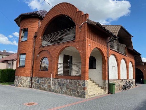 Na sprzedaż dom 182 m² w centrum miasta – 3 oddzielne mieszkania