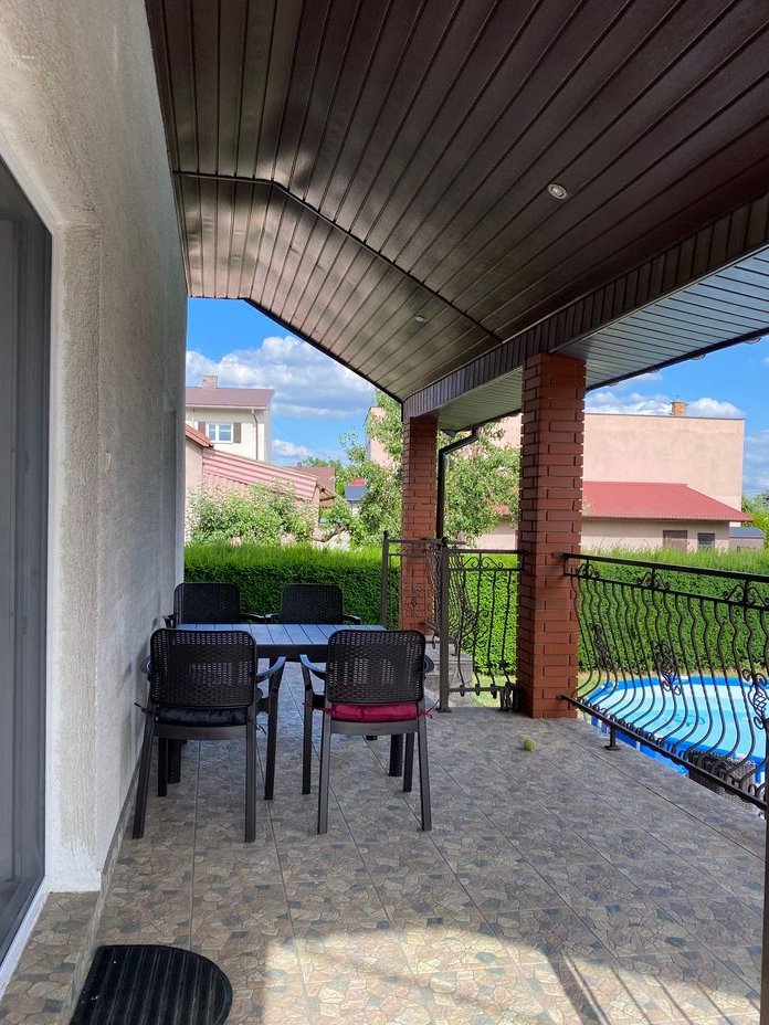 Na sprzedaż dom 182 m² w centrum miasta – 3 oddzielne mieszkania