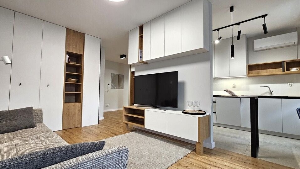 Nowe nowoczesne gotowe klimatyzacja bez2%pcc garaż