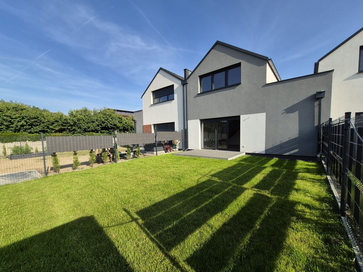 Domy na Podgaju, Gaj k/ Śremu osiedle zamknięte - monitorowane