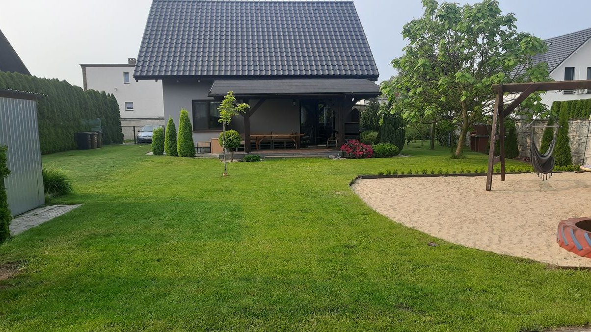 OKAZYJNA CENA – DOM JEDNORODZINNY Z DZIAŁKĄ