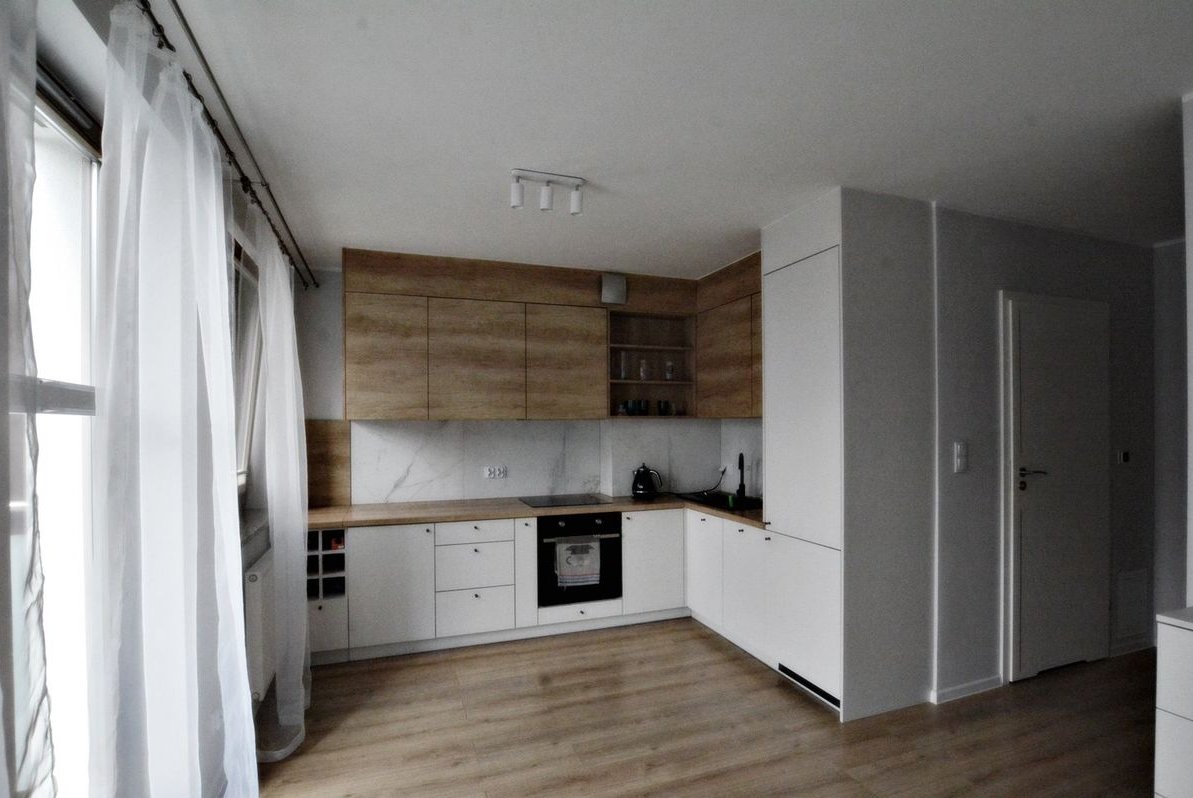 Komfortowe 5-pokojowe mieszkanie z balkonem i tarasem. ul. Sikorskiego