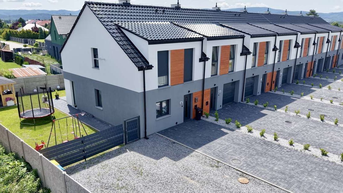 Nowa Inwestycja dom z garażem w cenie - Ostatni - Dzierżoniów